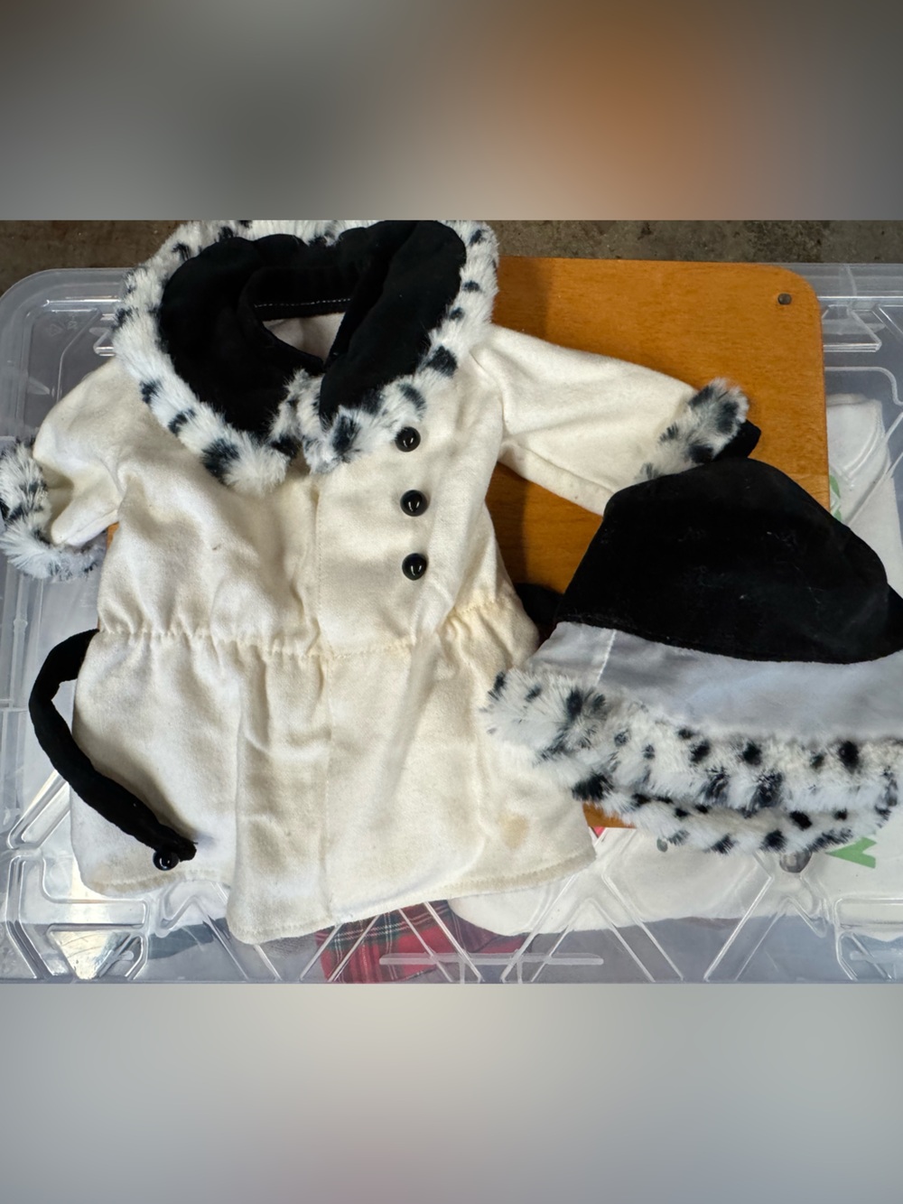 American girl Cream and Black Faux Fur Trim Hat with Spotted Edge and coat
